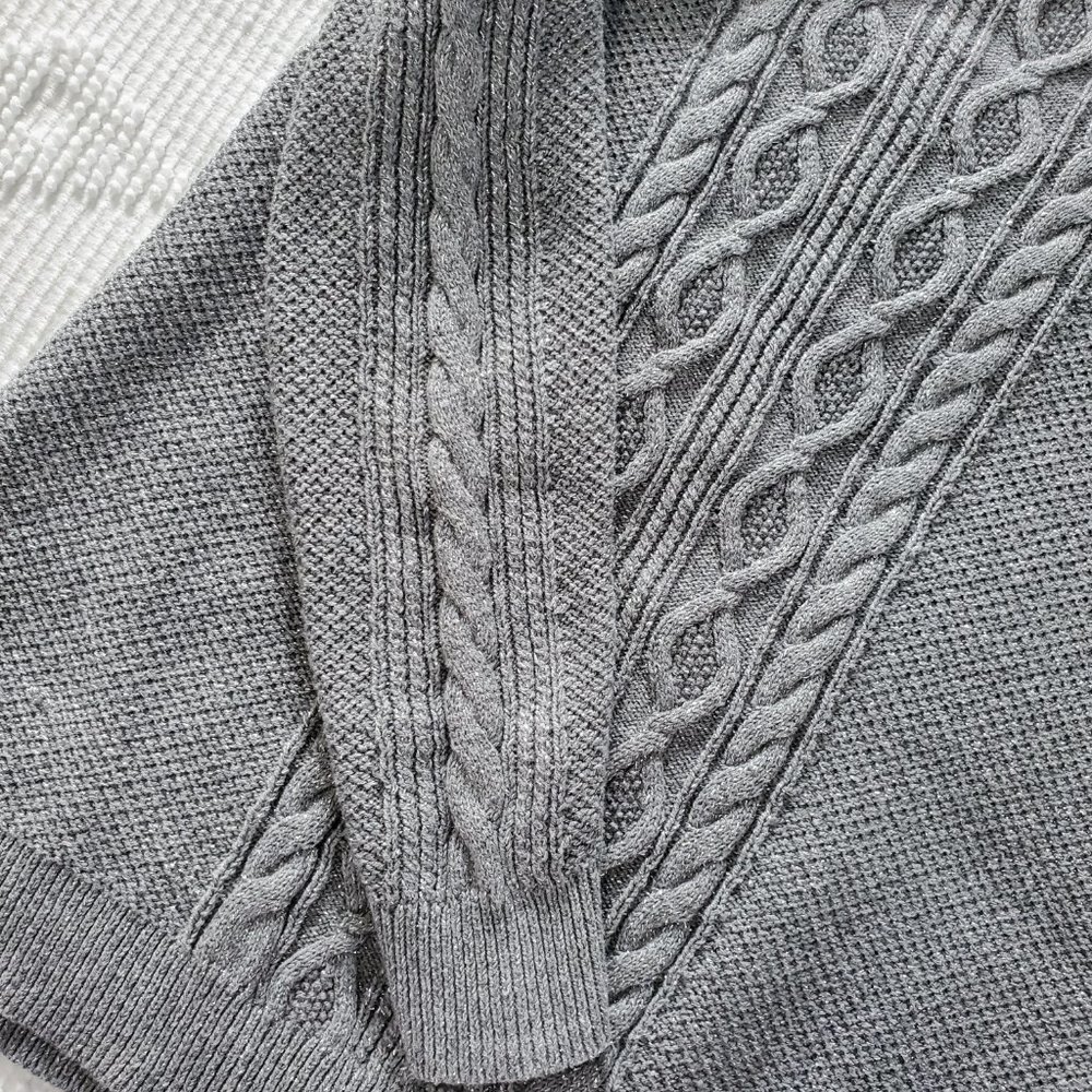 ⛄️ crown & ivy ⛄️ Gray and Silver Metallic Sweater - Picture 11 of 15